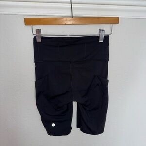 Lululemon biker shorts with pockets black size 4